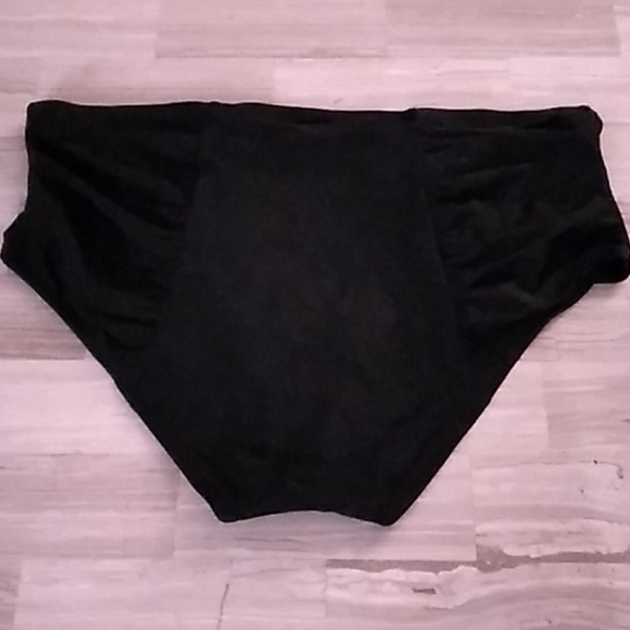 Sold-Plus size Two piece swimsuit - Picture 10 of 12